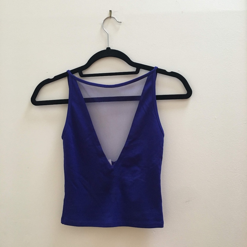 UO silence + noise plunging blue tank
